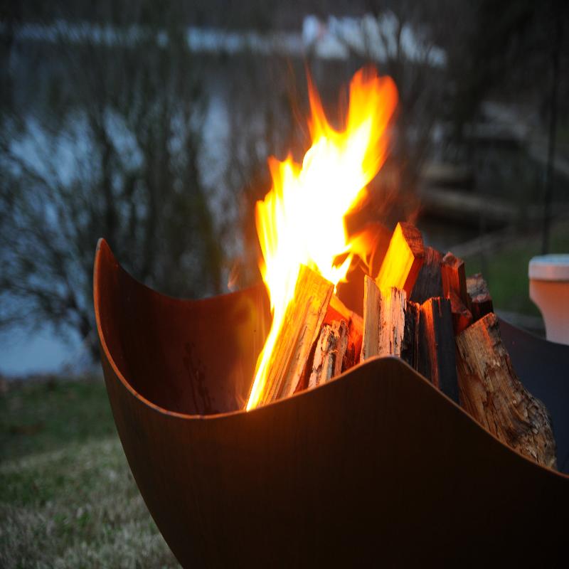 Manta Fire Pit close up